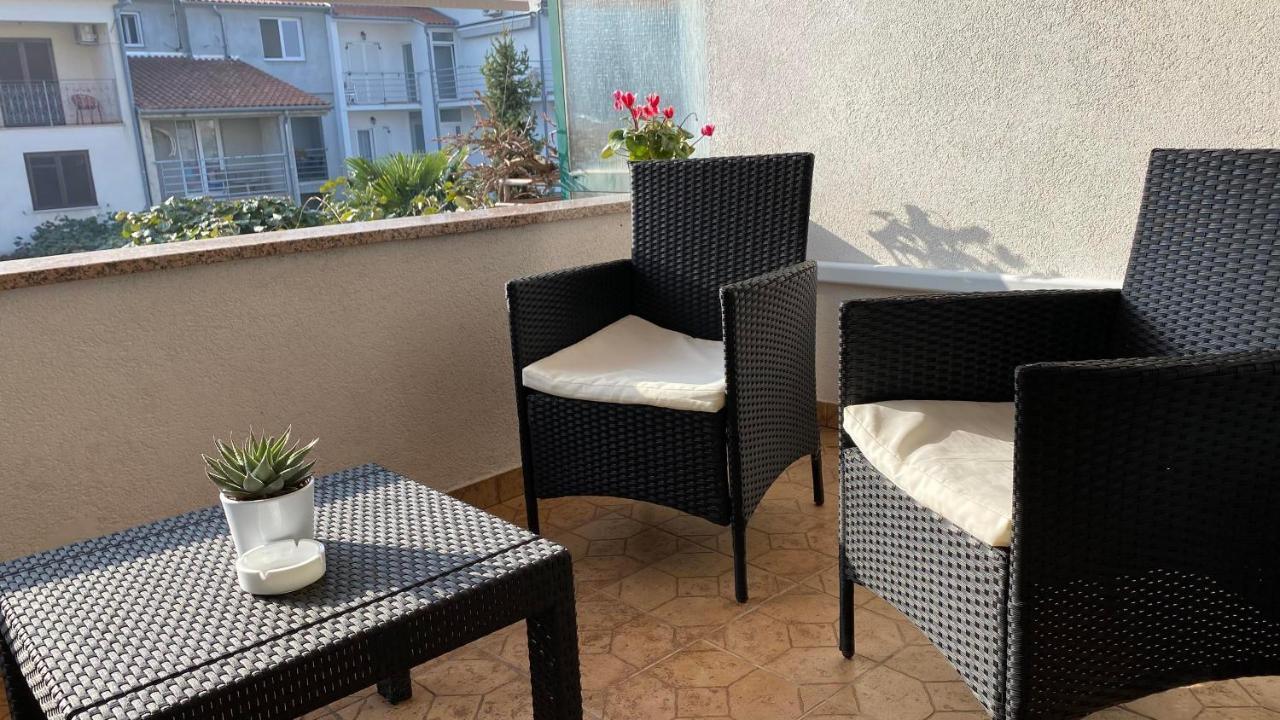 Apartments Alto Rovinj Bagian luar foto
